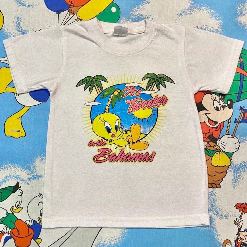 Vintage Y2K white Tweety Bird Bahamas kids shirt 🌴